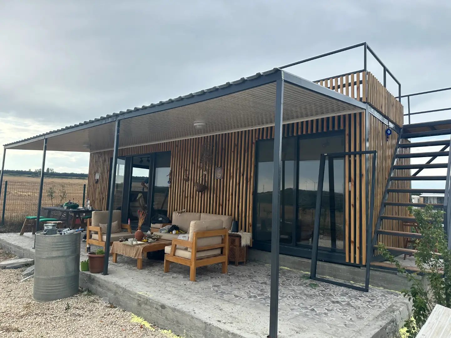 300cmx900cm AHŞAP KAPLAMA ÖZEL TASARIM KONTEYNER